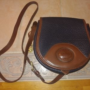 Dooney and Bourke sachel